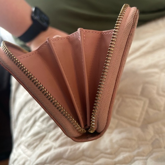 Pink Gucci Microguccissima GG Leather Wallet - Picture 11 of 11